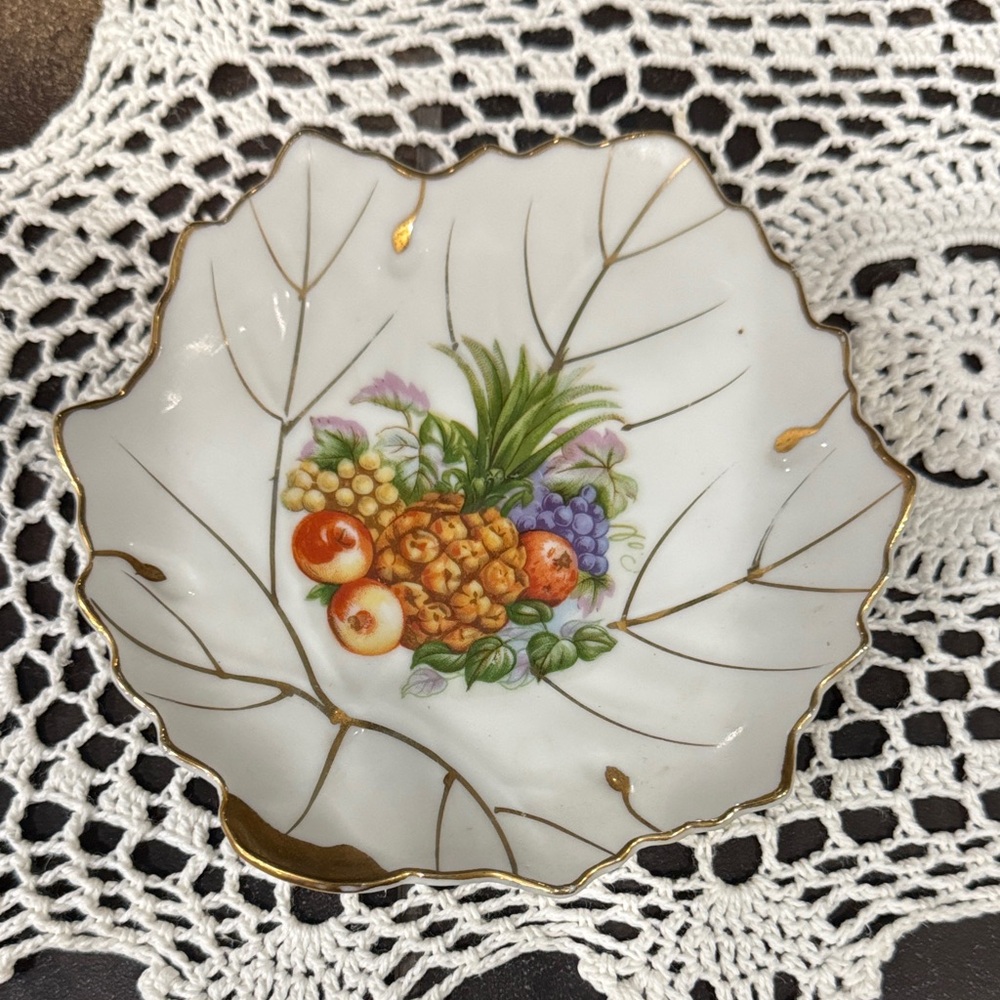 Decorative Leaf-Shaped Dish with Fruit Design